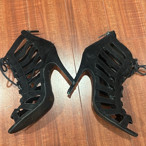 Guess Sandals - Picture 3 of 5